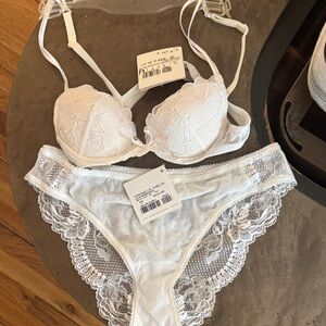 La Perla Ivory Lace Bra and Panty Set